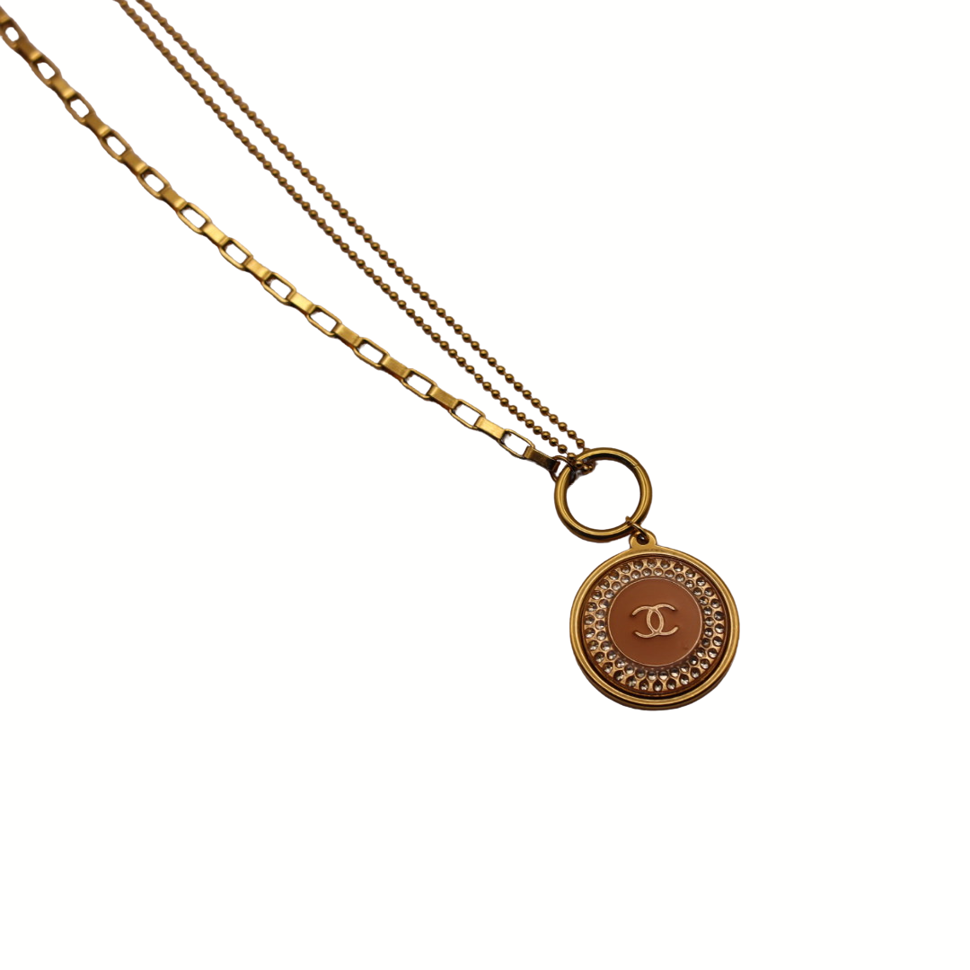 NESOI necklace