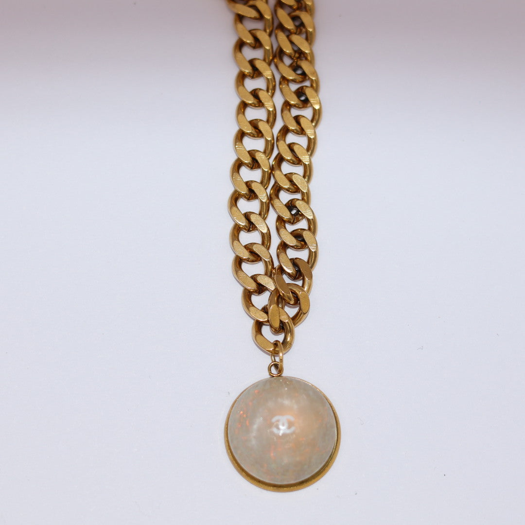 MENAE necklace