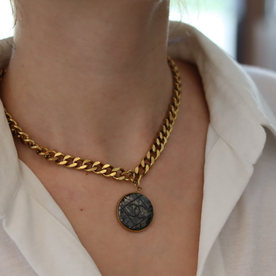 YASO Choker Necklace