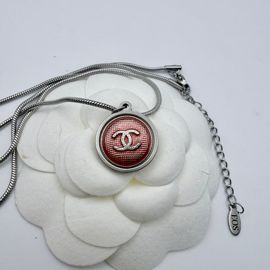 HEGEMONE . Collar artesanal