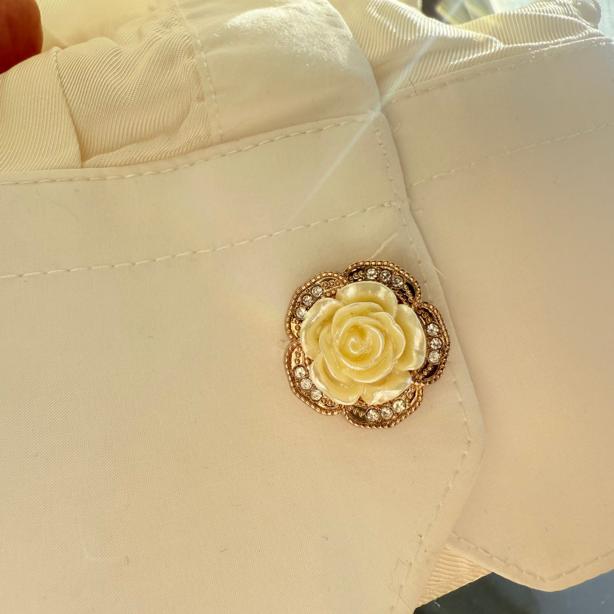 EVA · EOS CLIC – Accesorio artesanal para camisa