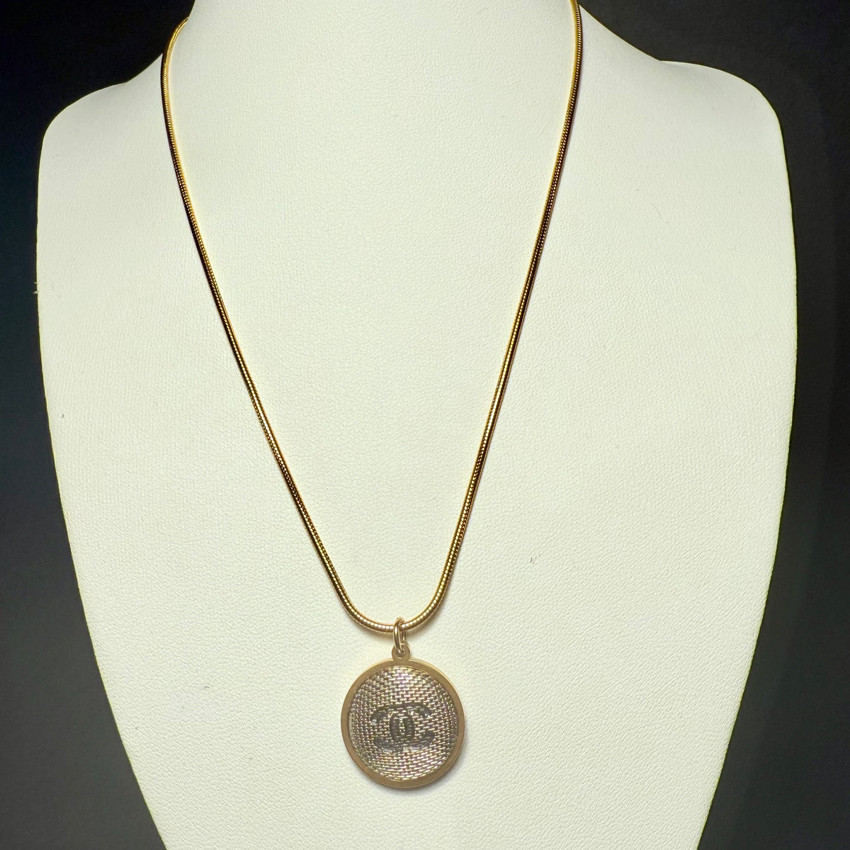 Collar EUFEMA