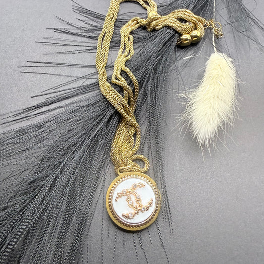 3 Cadenas finas de malla redondeada y entrelazadas en collar artesanal ITACA