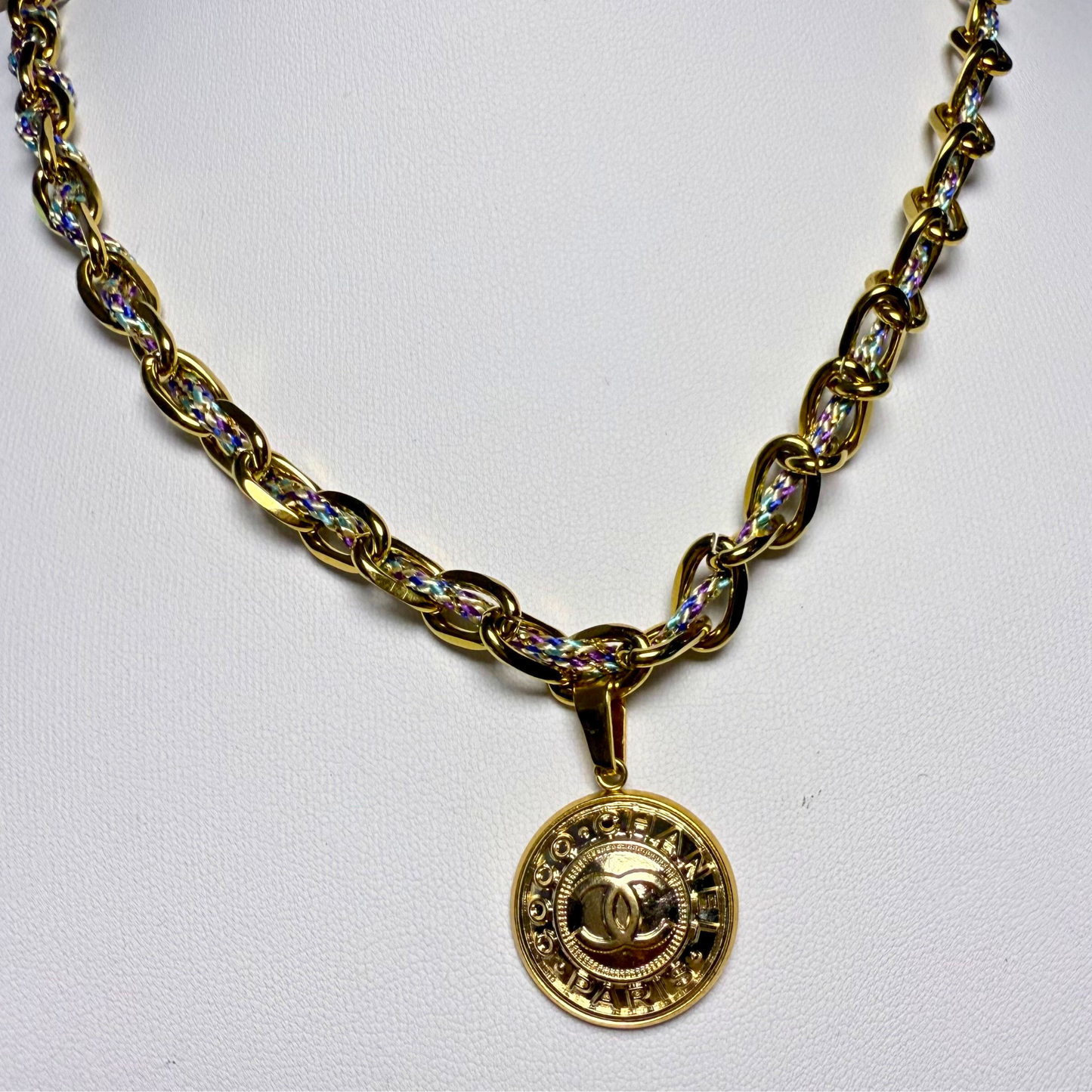 Collar TEMIS