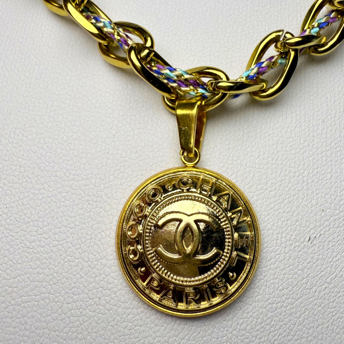 Collar TEMIS