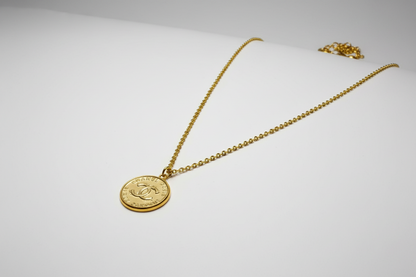 Joya artesanal ANTOQUIA con botón CHANEL recuperado