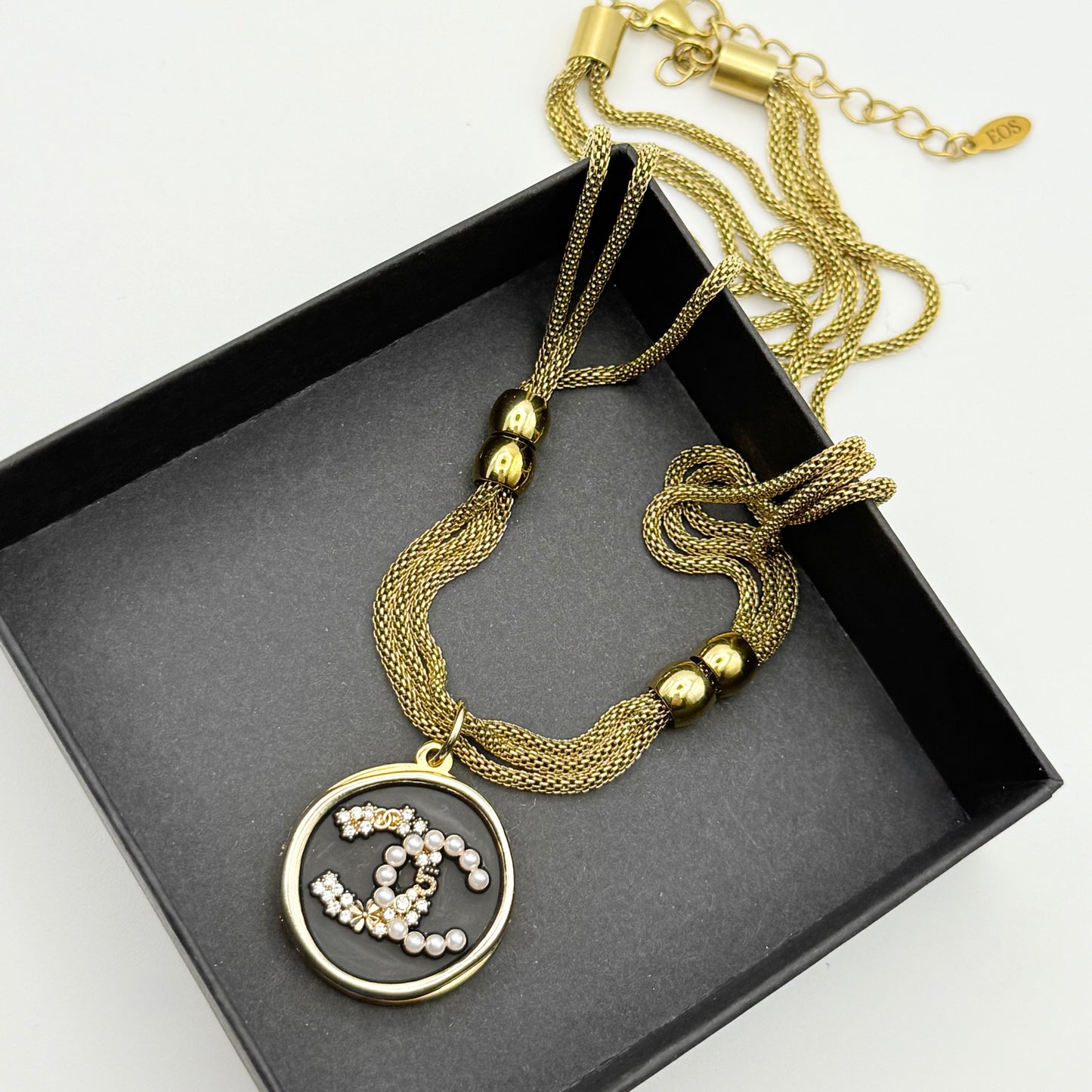 Collar artesanal GAIA, pieza única hecha a mano