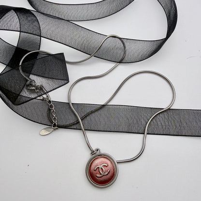 HEGEMONE . Collar artesanal