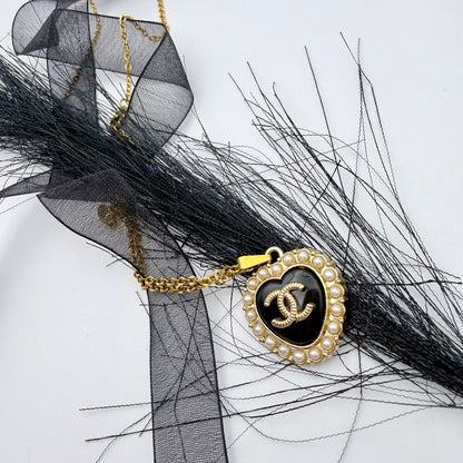 LEA · Collar artesanal