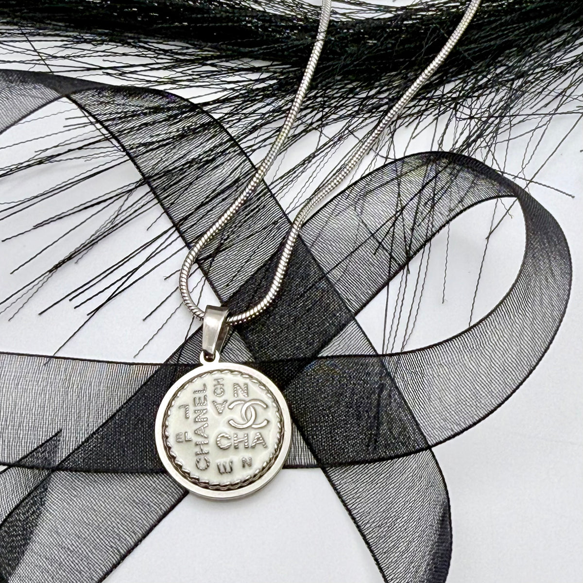 ILIANA · Collar artesanal