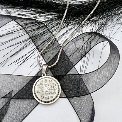 ILIANA · Collar artesanal