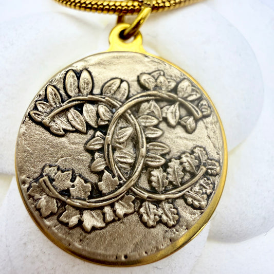 HESTIA · Collar artesanal