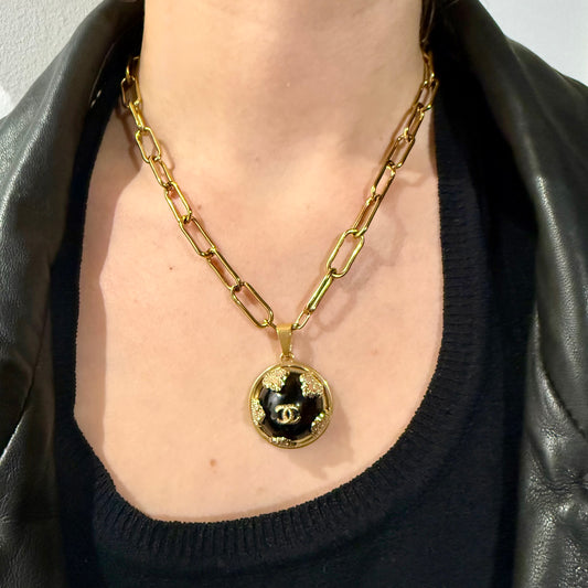 Joya artesanal EOS UPCYCLING, elegante y sostenible. Un regalo personalizado para una mujer. muy elegante y atemporal. 